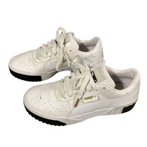 Puma Cali Women’s White Leather Lace Up Sneakers.  Size 8.5